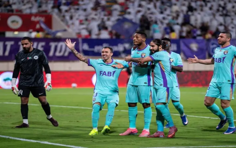 الدوري الإماراتي يدخل مرحلة الحسم بثلاث قمم نارية